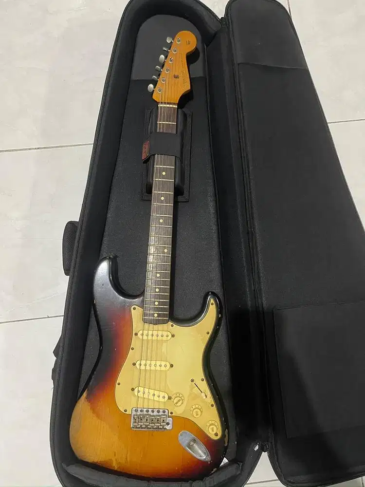 Gitar elektrik fender stratocaster made in mexico relic