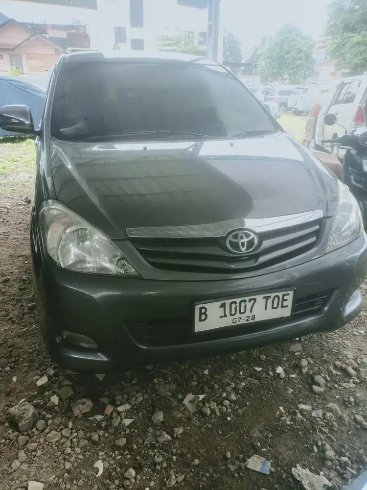 KIJANG INNOVA 2.0 G LUXURY MANUAL 2011