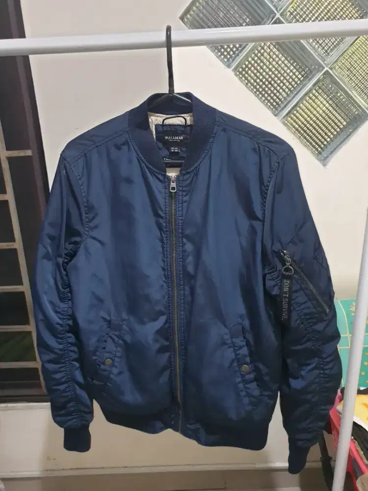 Jaket Bomber Pull n Bear Warna Navy