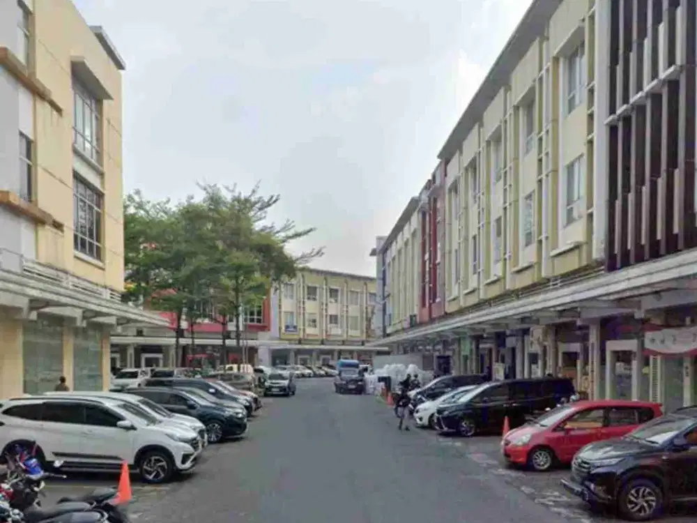 Disewakan Ruko 3 Lantai Kondisi Bagus di Summarecon Bekasi