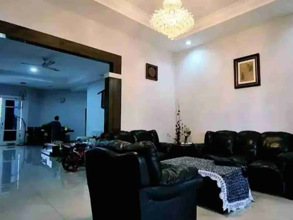 rumah siap huni area bangka lokasi tdk ramai one gate hadap timur