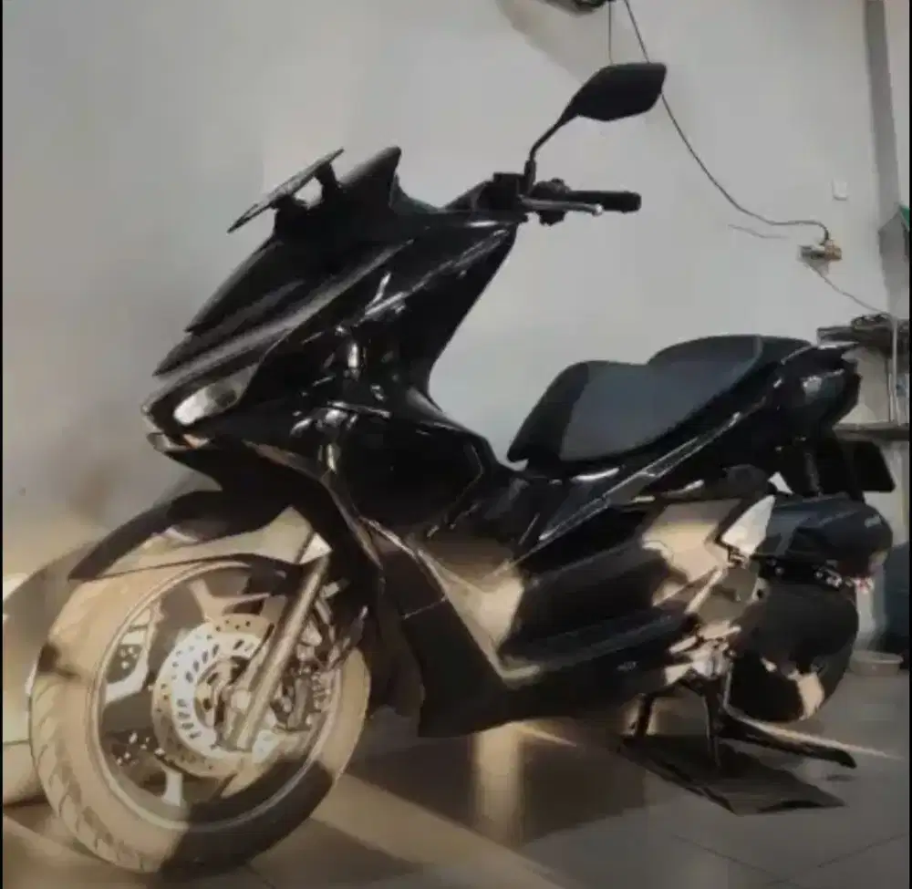 Honda PCX 2025 Hitam
