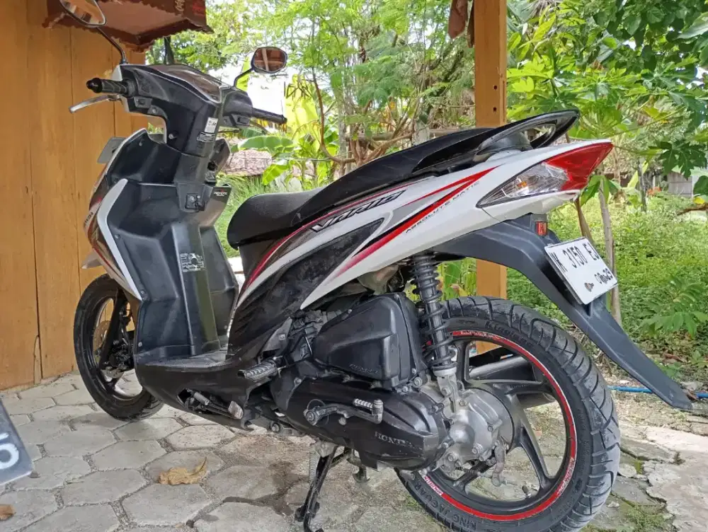 Vario led 110  tahun 2014 injeksi