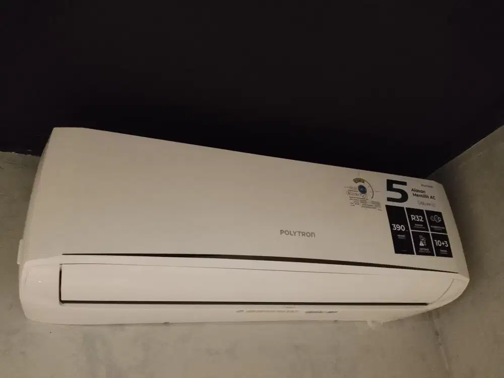 jual AC polytron deluxe 2