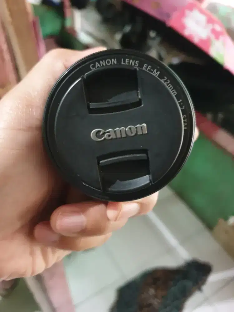 Lensa fix canon EF-M 22MM F2 STM