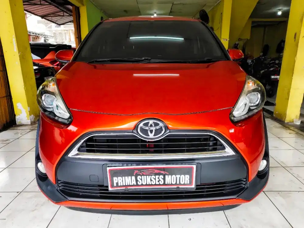 LOW KM.! TOYOTA SIENTA 1.5 V AT 2017 MATIC PERFECT CONDS ORISINIL NO Q