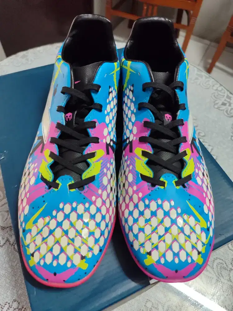 Sepatu Futsal Mills Triton Deisler