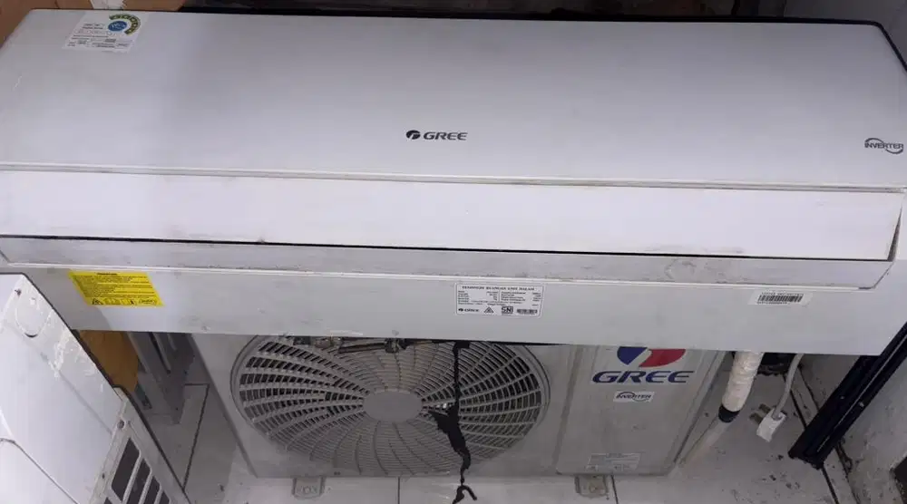 AC Gree Inverter 2 PK – Bekas 2 Tahun, Dingin & Hemat Listrik
