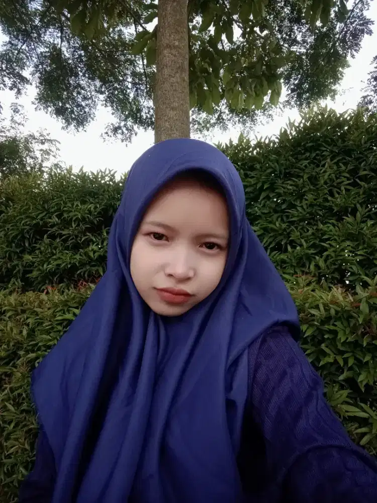 Cari kerjaan buat cewek umur 19 tahun