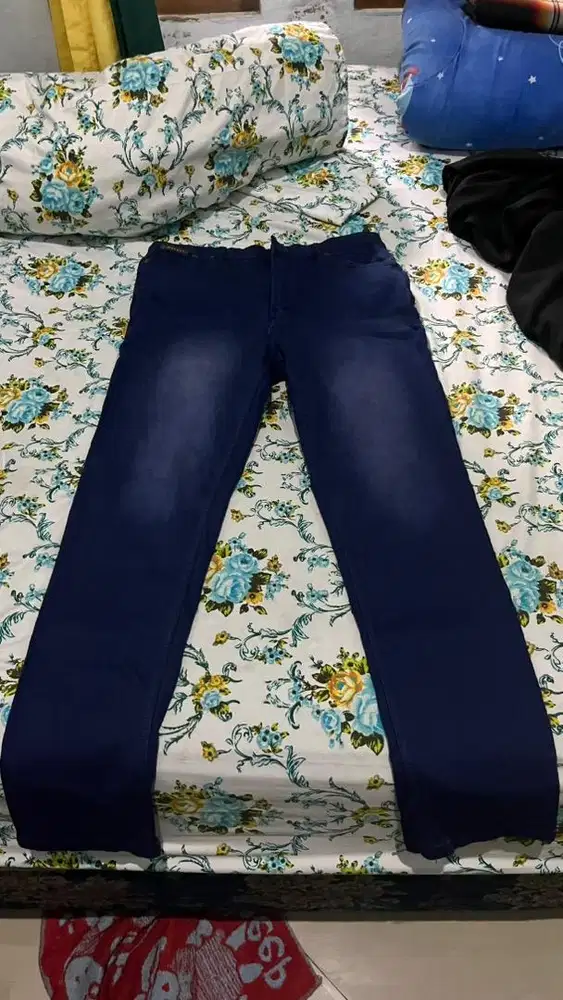 Celana jeans biru