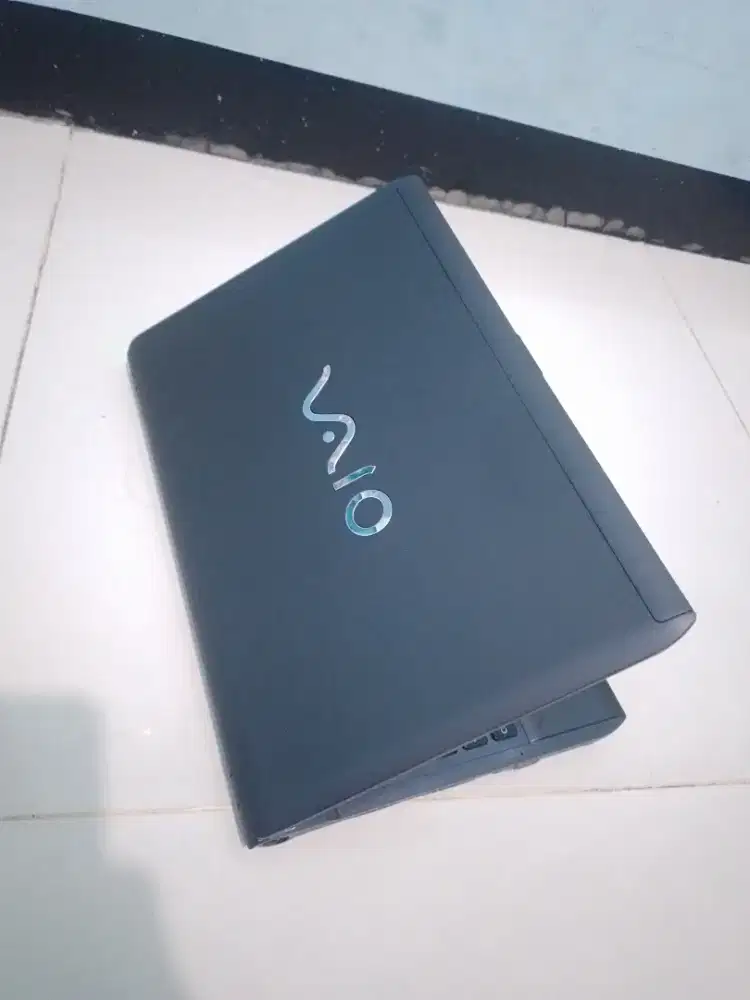 Laptop core i5 sony+ssd+keyboard backlight