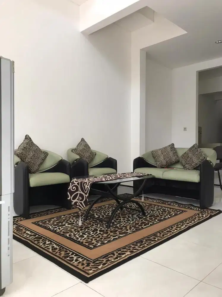 Dijual Rumah 2 Lantai Baru Renov di Bintaro Sektor 5