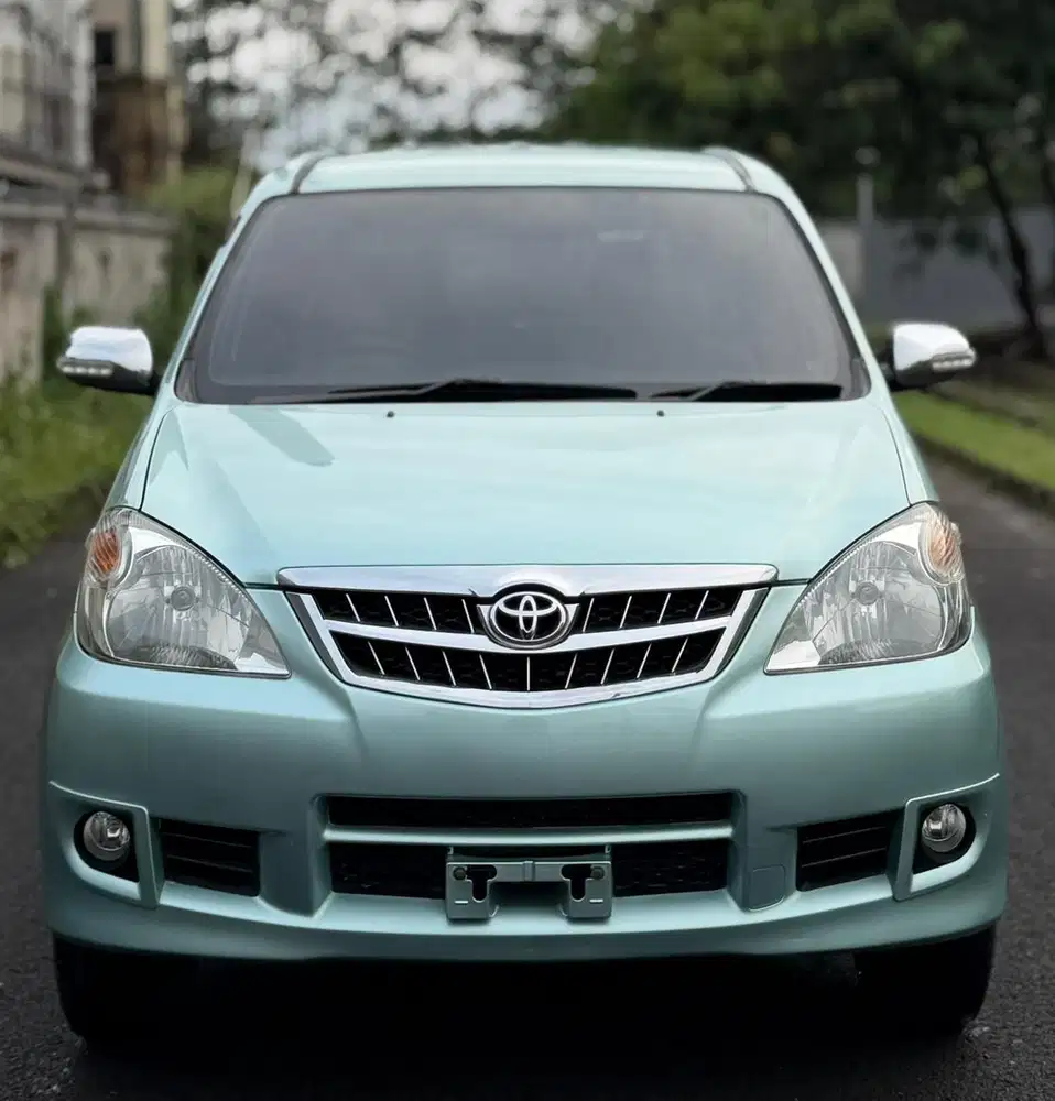 Toyota Avanza 2010 Bensin
