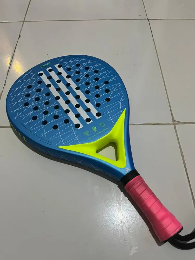 Raket Padel Adidas Drive