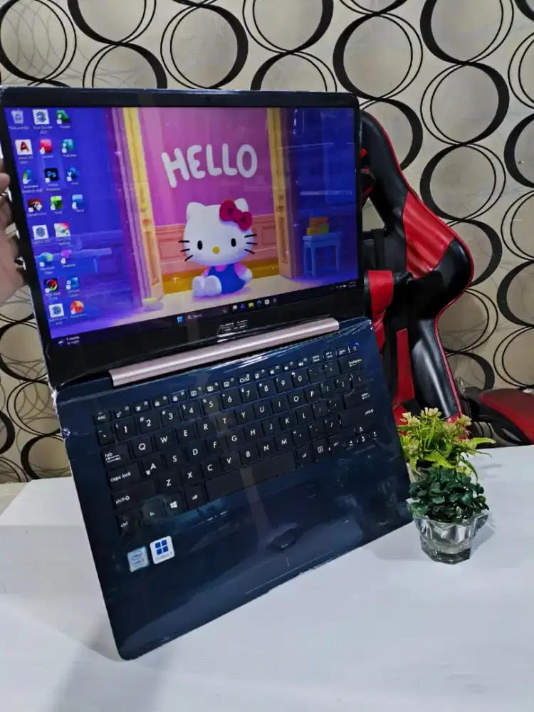 Laptop ASUS ZENBOOK UX430UAR RAM 16GB/SSD 256GB SUPERSLIM