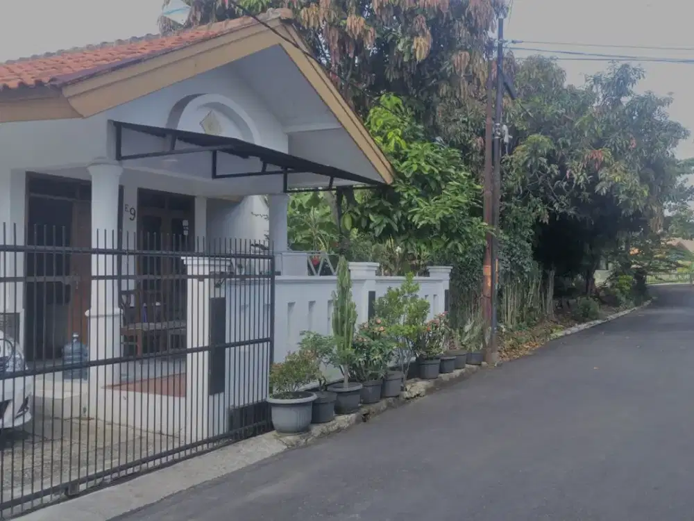rumah dalam perumahan di cingised arcamanik