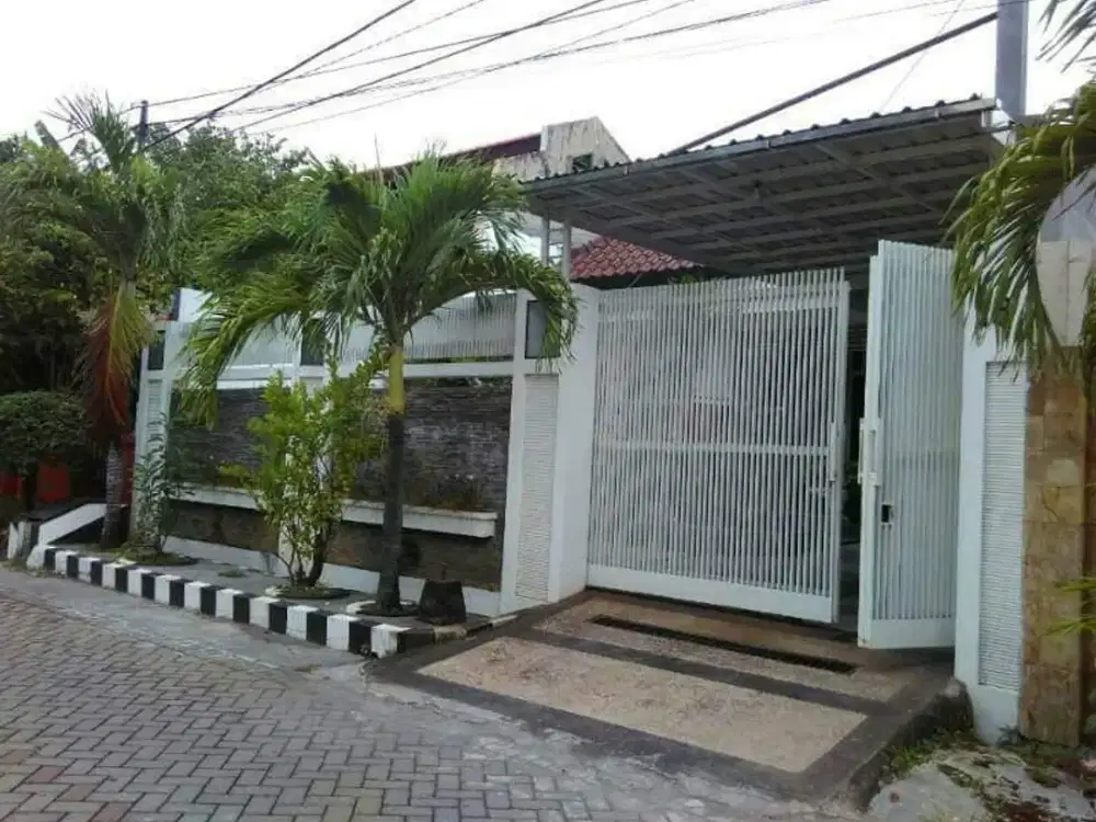 RUMAH SIAP HUNI DI KETINTANG SURABAYA DEKAT JAMBANGAN KARAH JEMURSARI