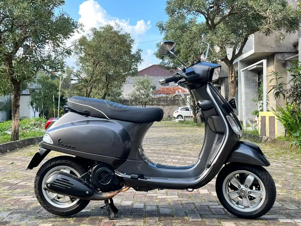 Vespa S 150 3Vie 2013 Abu-abu