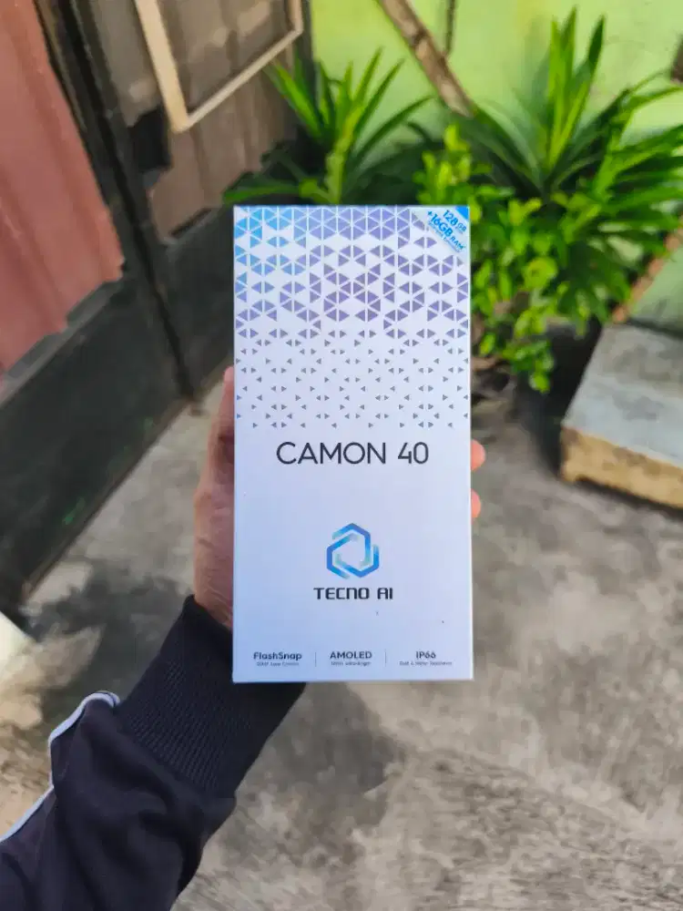 Tecno Camon 40 8/256 Baru