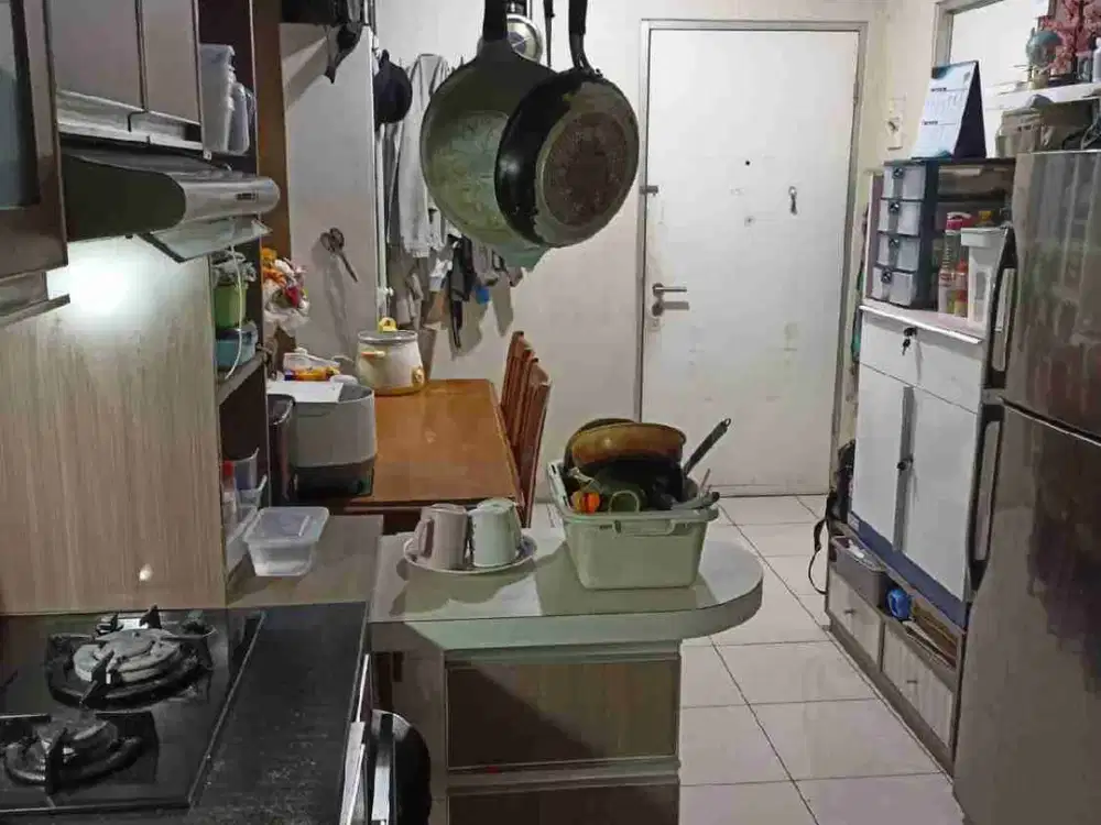 Jual cepat apartemen greenbay pluit 2br furnish lantai rendah