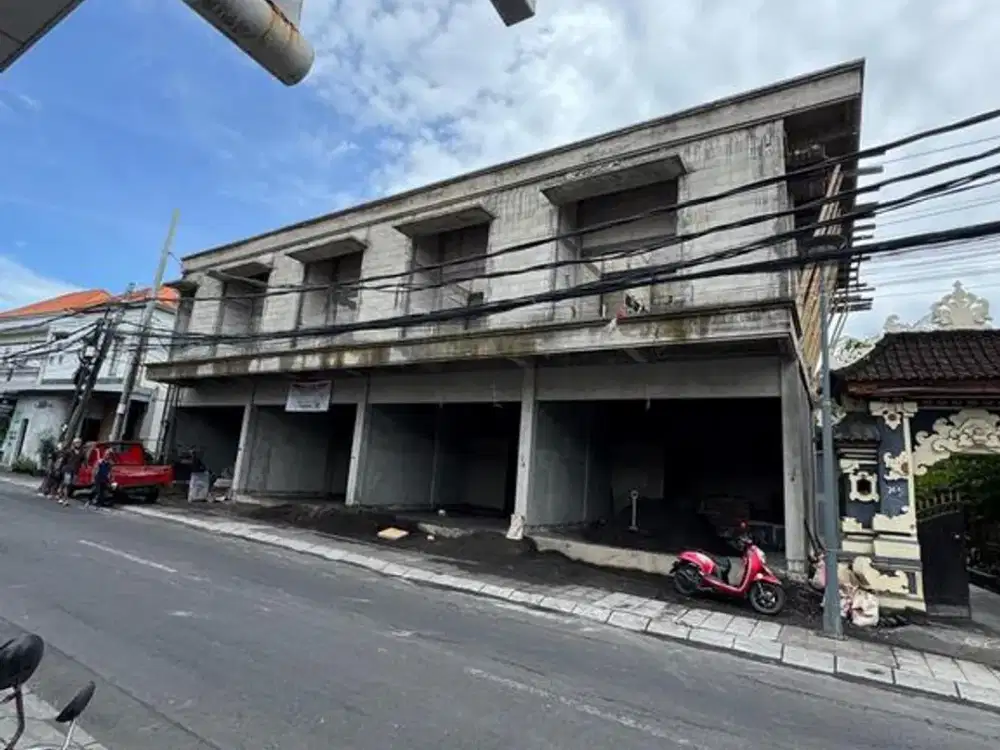 Commercial Shophouse For Rent Ground Floor Prime Opportunity In Padang Linjong, Canggu
