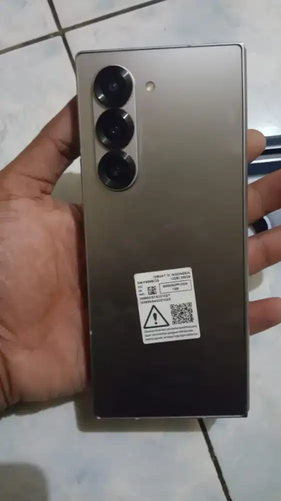 Jual cepat samsung galaxy z fold 6