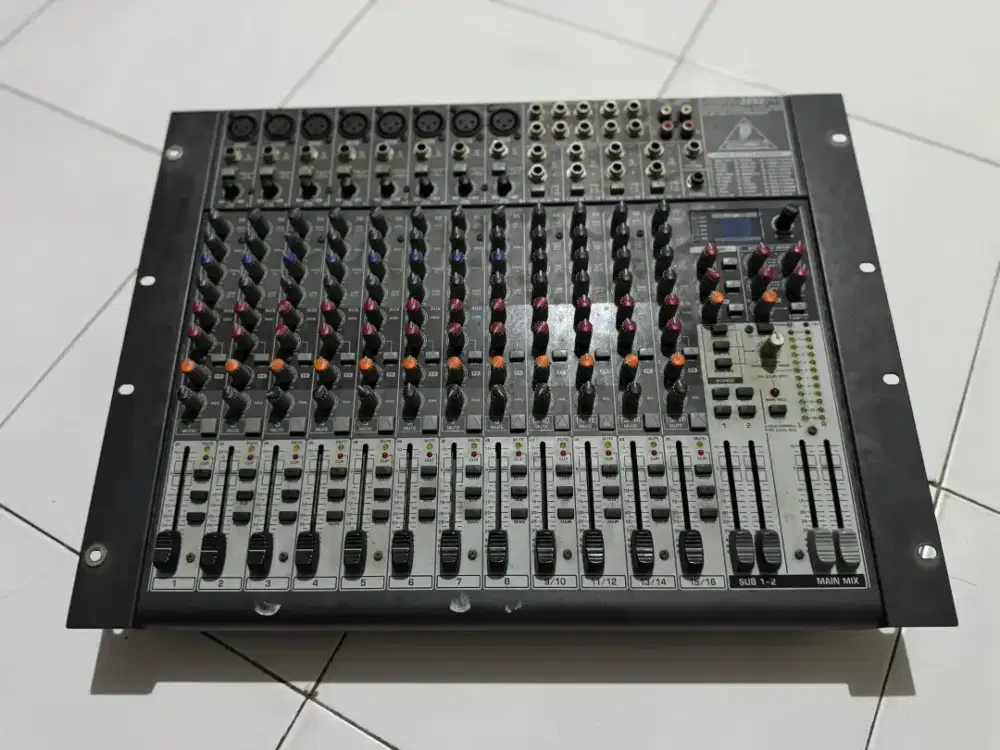 Audio Mixer Behringer Xenyx2222FX