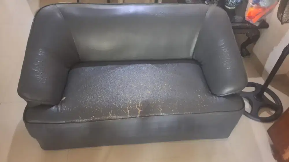 Muraaah meriaaahh Sofa kulit dan meja Jati