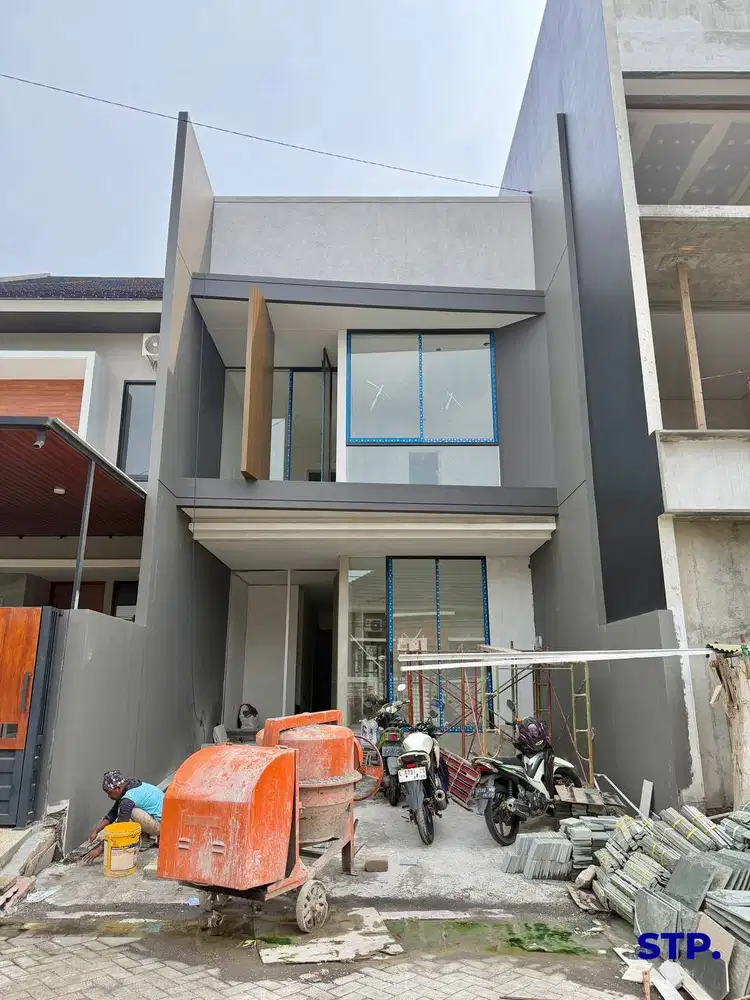 Rumah Baru Premium 2 lantai di Manyar Kertoadi Lebar 6