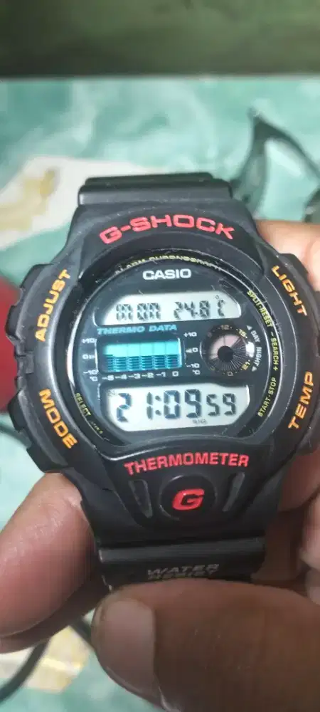 Jam g-shock DW 6100
