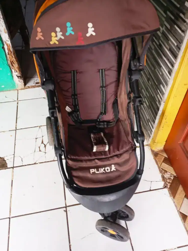 Stroller bayi merek Pliko milano