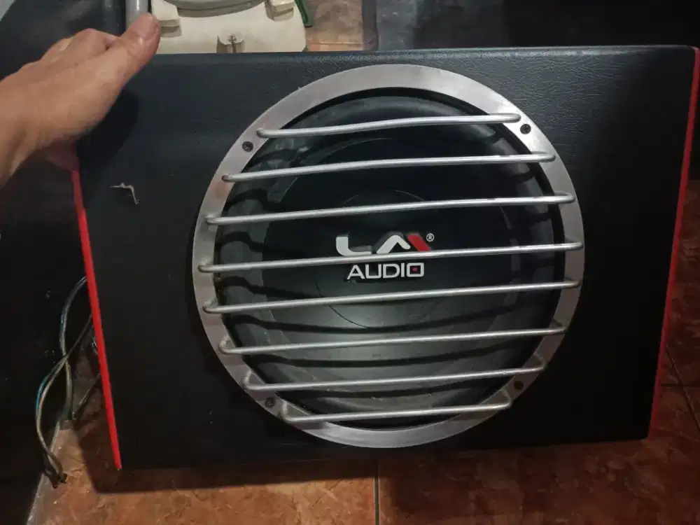 Subwofer 12 inci