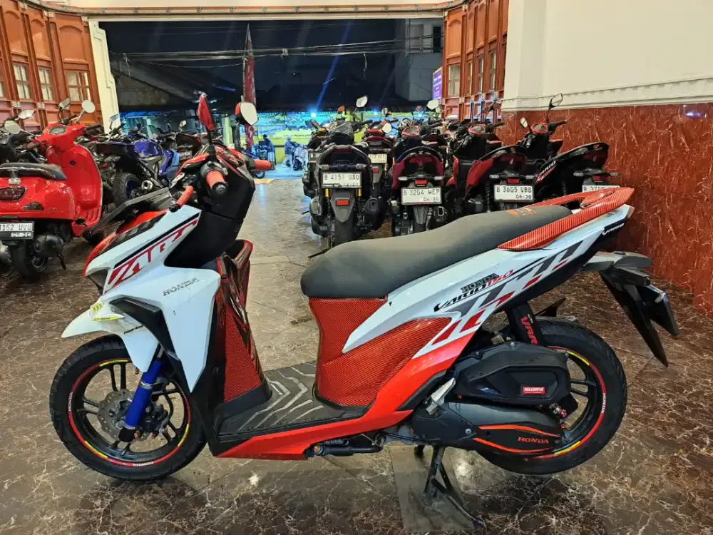 HUB CE KOM JUAL CEPAT VARIO 150 2020 ~MOTOR MULUS PAJAK HIDUP KM LOW