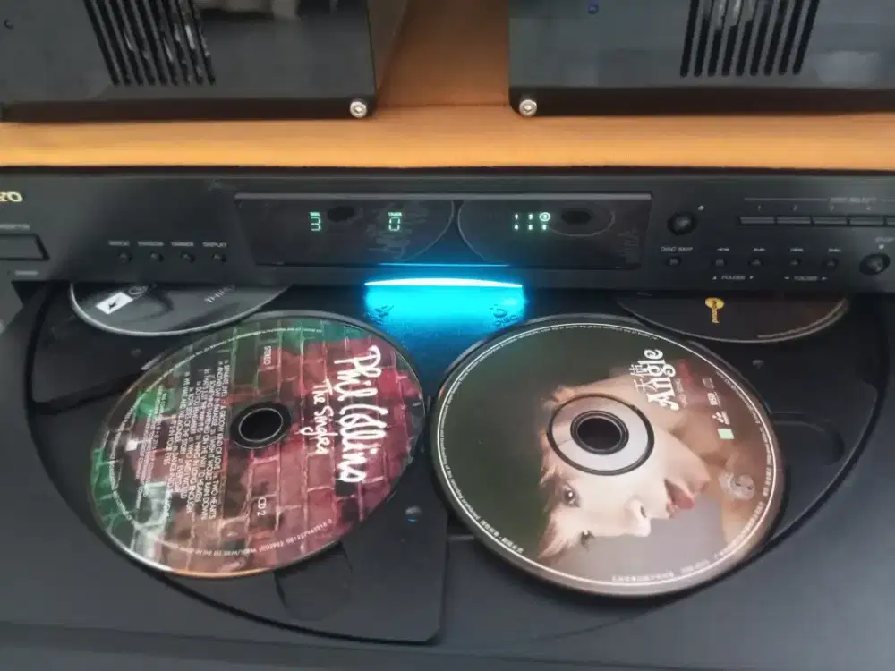 CD Changer ONKYO DX-C390