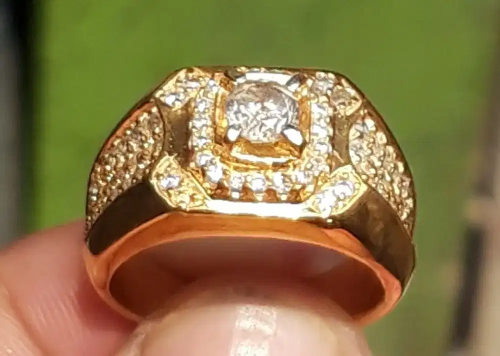 Natural  Diamond  / Berlian asli