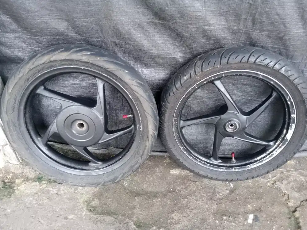 Velg bekas beat karbu