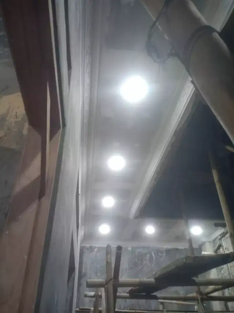 Tukang listrik panggilan