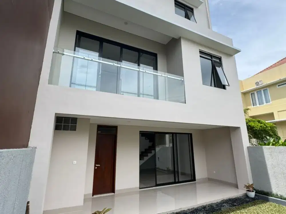 Jual Rumah Modern 2Lt+Basement di Cluster Dago Bandung
