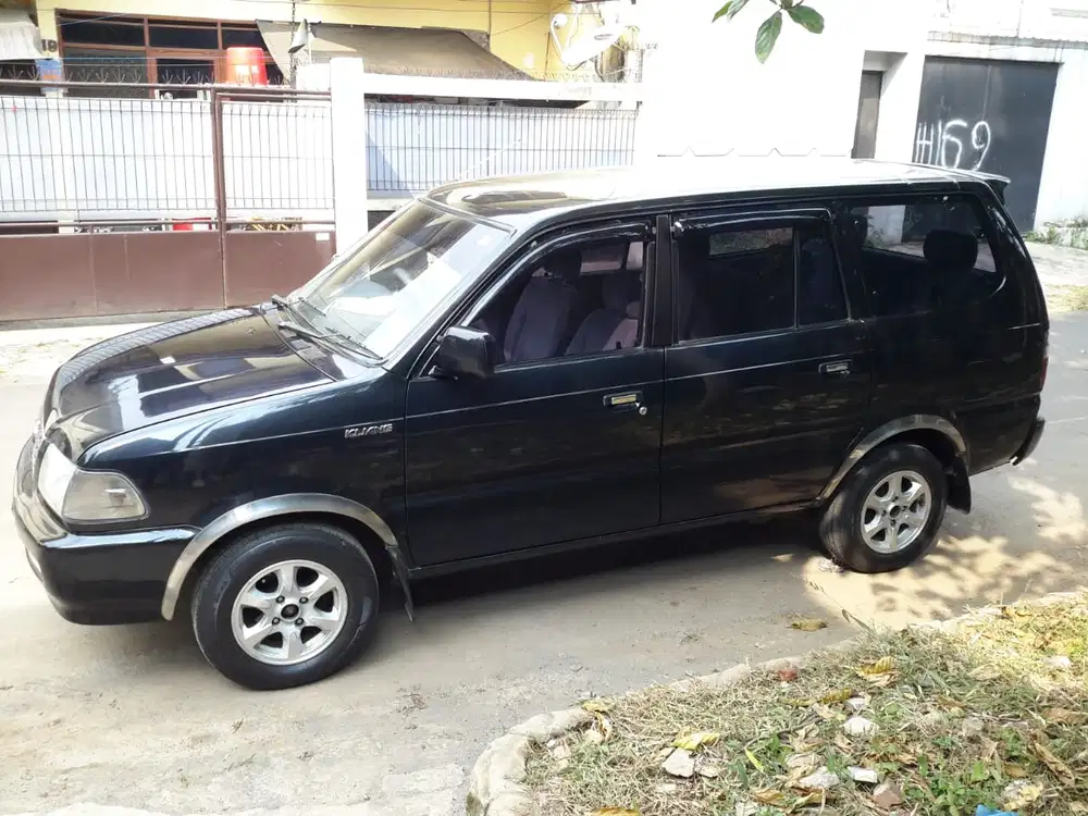 Toyota Kijang 2002 Bensin