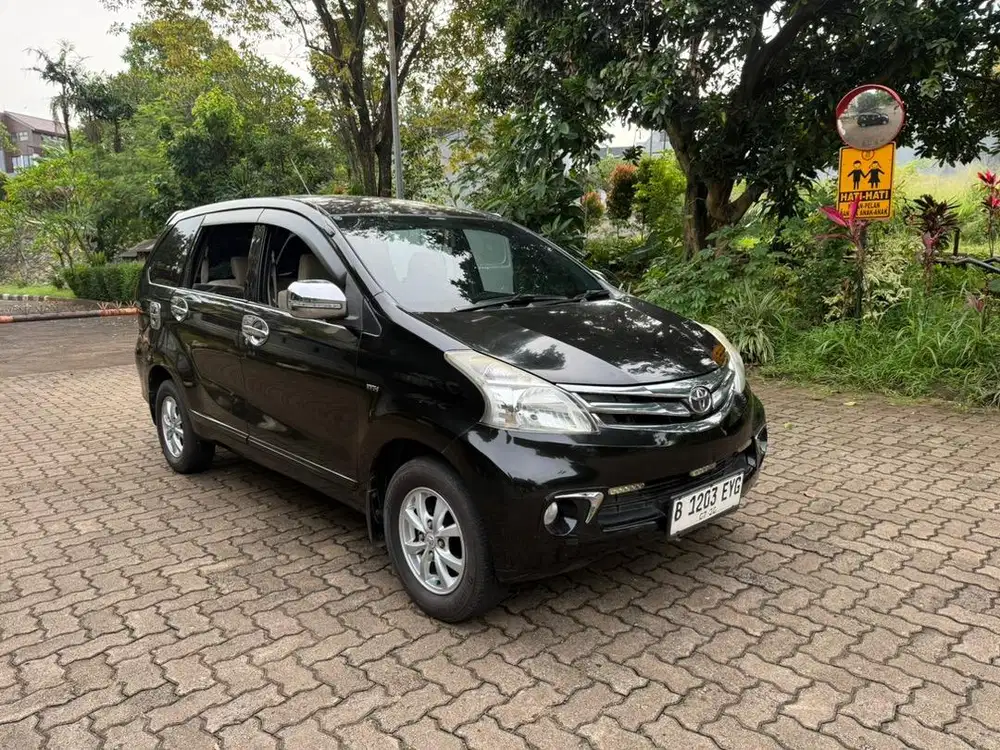 TOYOTA AVANZA G MATIC 2013 MURAH