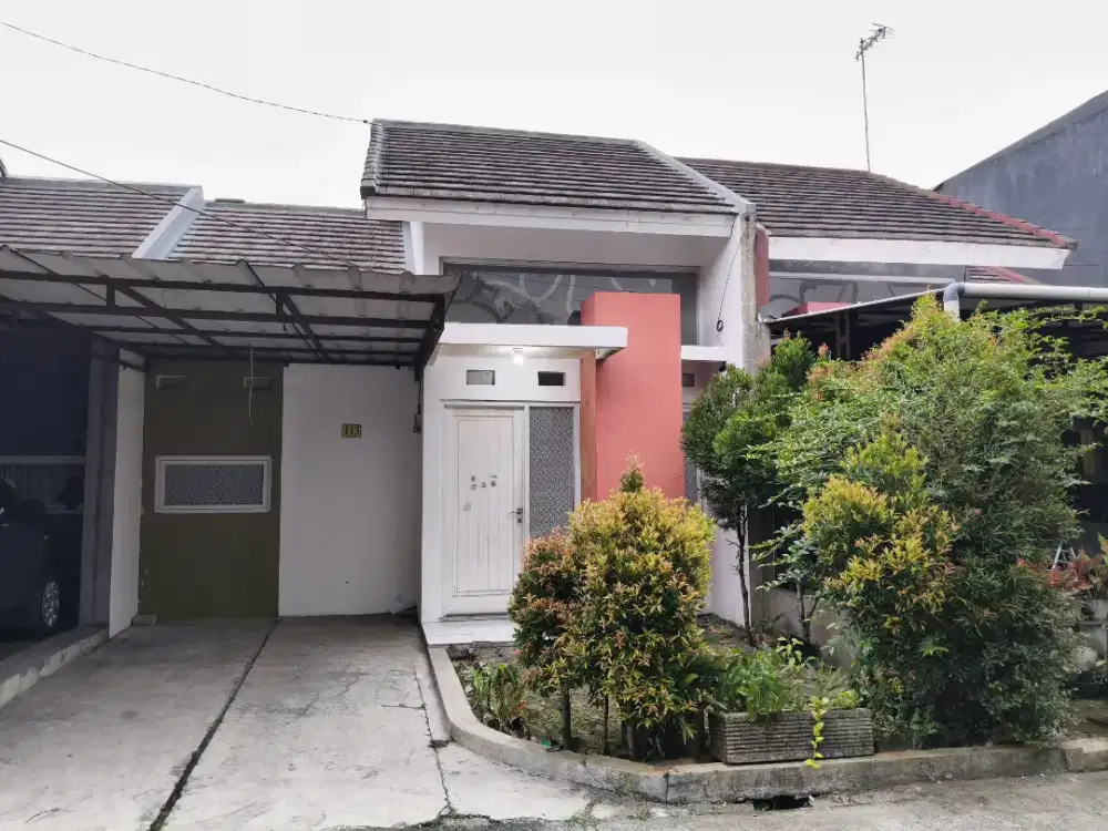 Disewakan Pertahun Rumah Lok Strategis Di Perumahan Ciomas Village