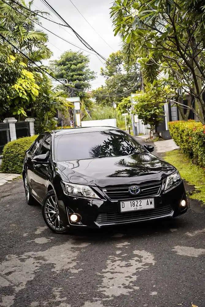 CAMRY V HYBRID 2014 ISTIMEWA CASH TERMURAH PLAT D