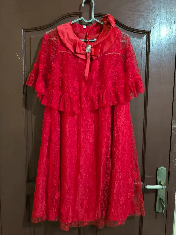 Dress anak DONITA size 12 warna merah