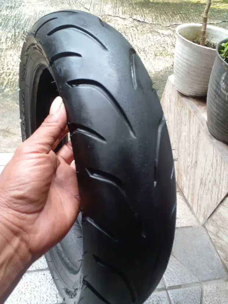 Ban Luar IRC 110/70 R13