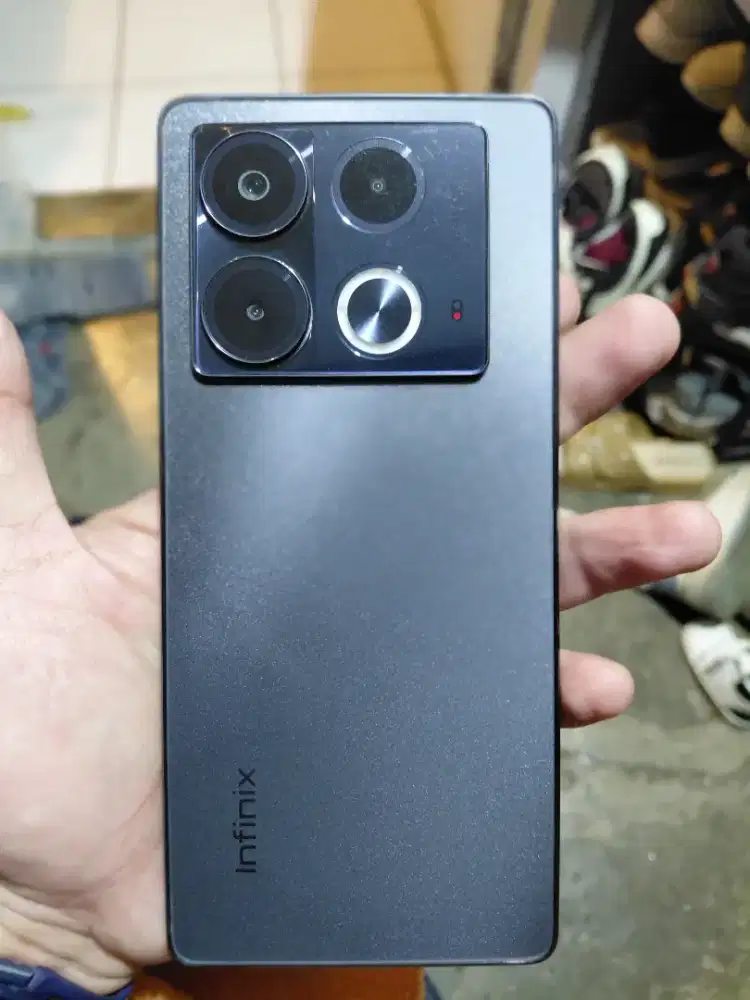 Jual cepat Infinix Note 40 8/256