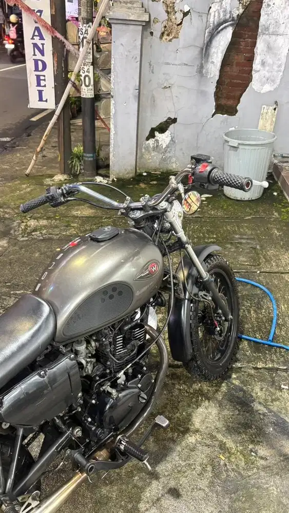 Kawasaki W 175 cafe 2019