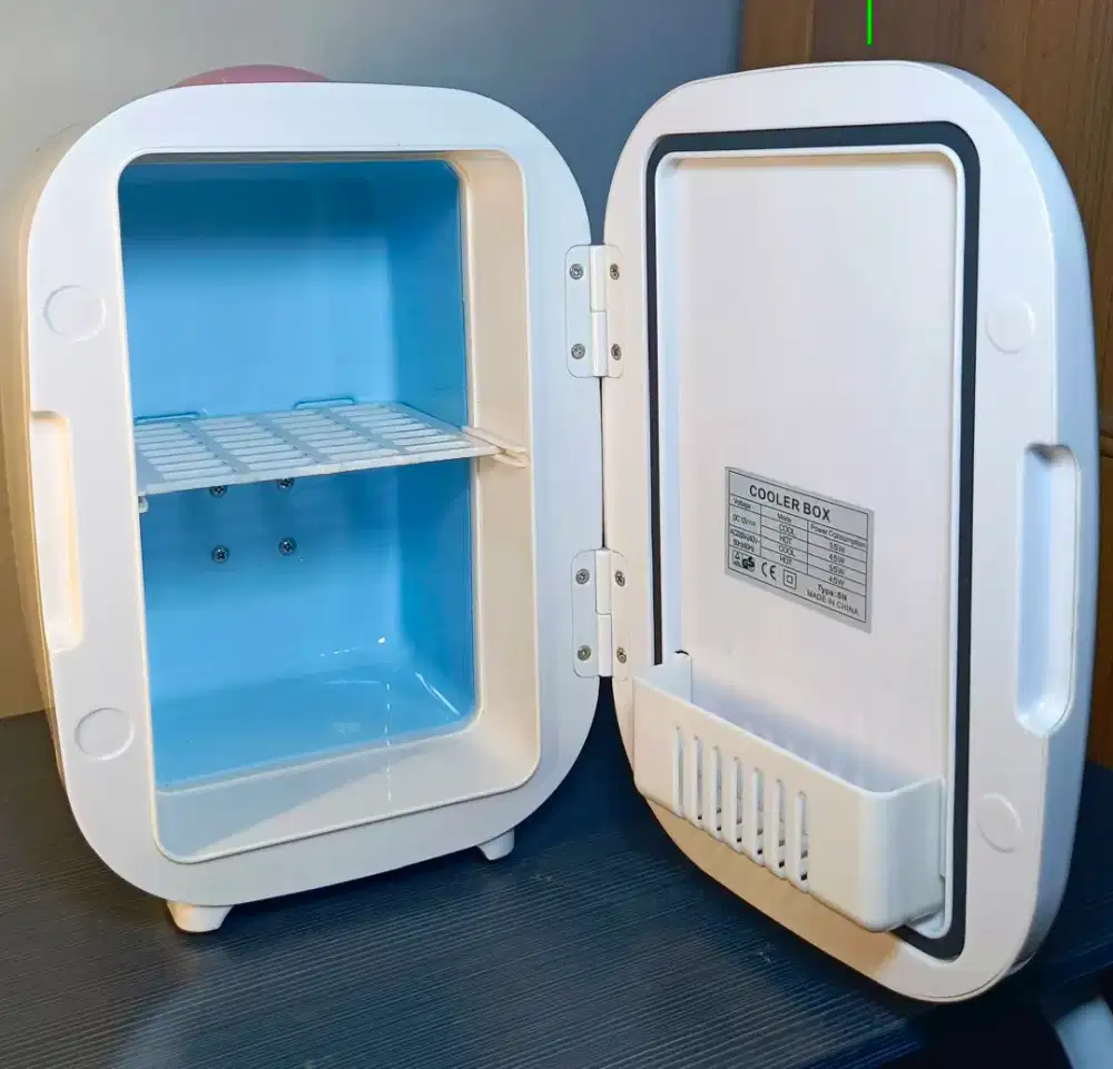 Kulkas Mini Portable Hot Cool Mobil Rumah