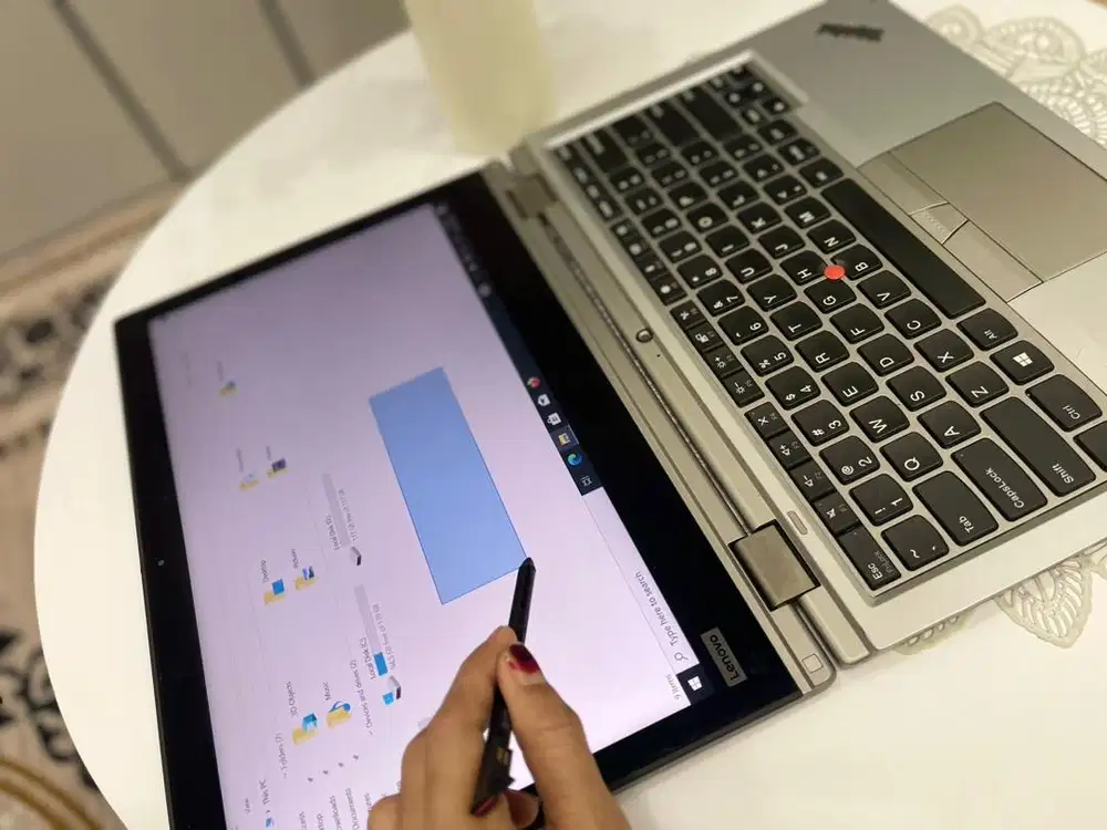 Lenovo thinkpad yoga i5 gen 8