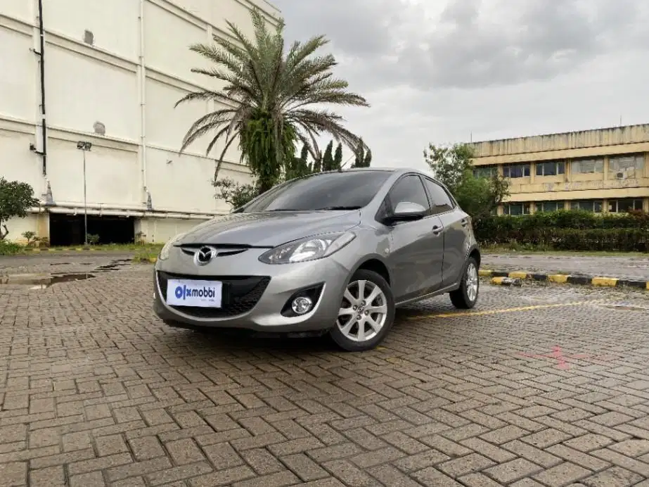 TERMURAH TDP 3,JT Mazda 2 1.5 S Bensin-MT Silver 2011