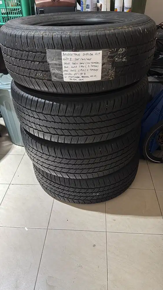 Bridgestone Dueler H/T 684II 265/60/R18